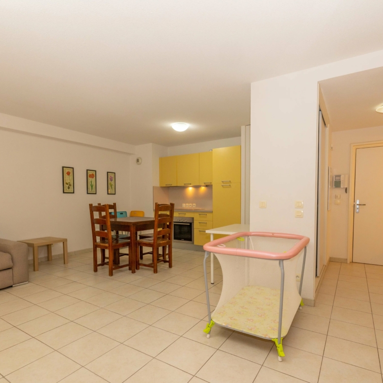 Appartement 3 pièces avec grande terrasse à Menton