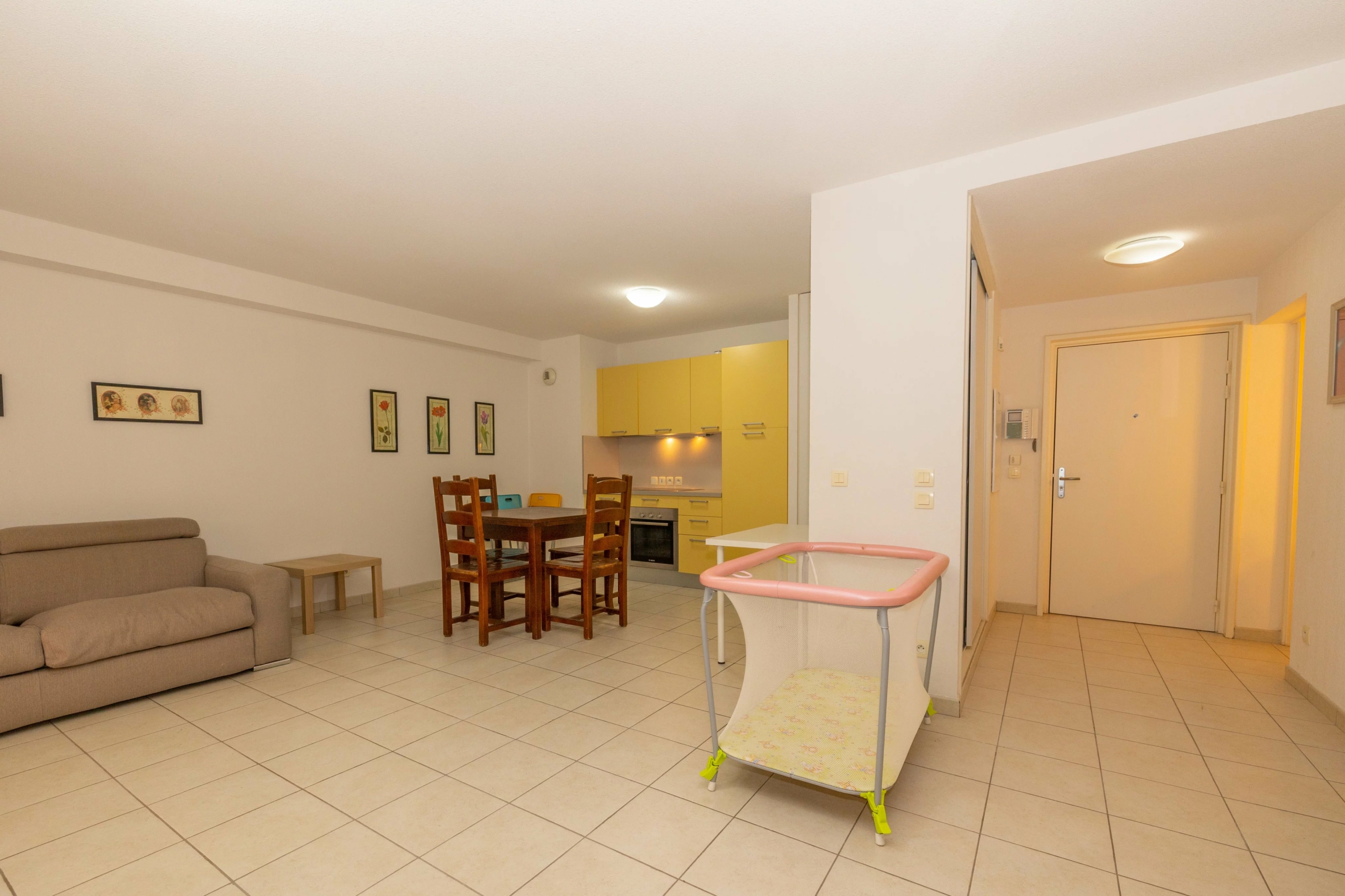 Appartement 3 pièces avec grande terrasse à Menton
