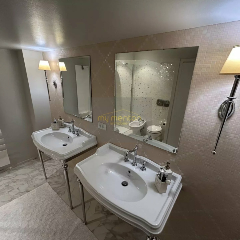 Menton Garavan – Luxueux 3 pièces avec vastes terrasses, vue mer panoramique