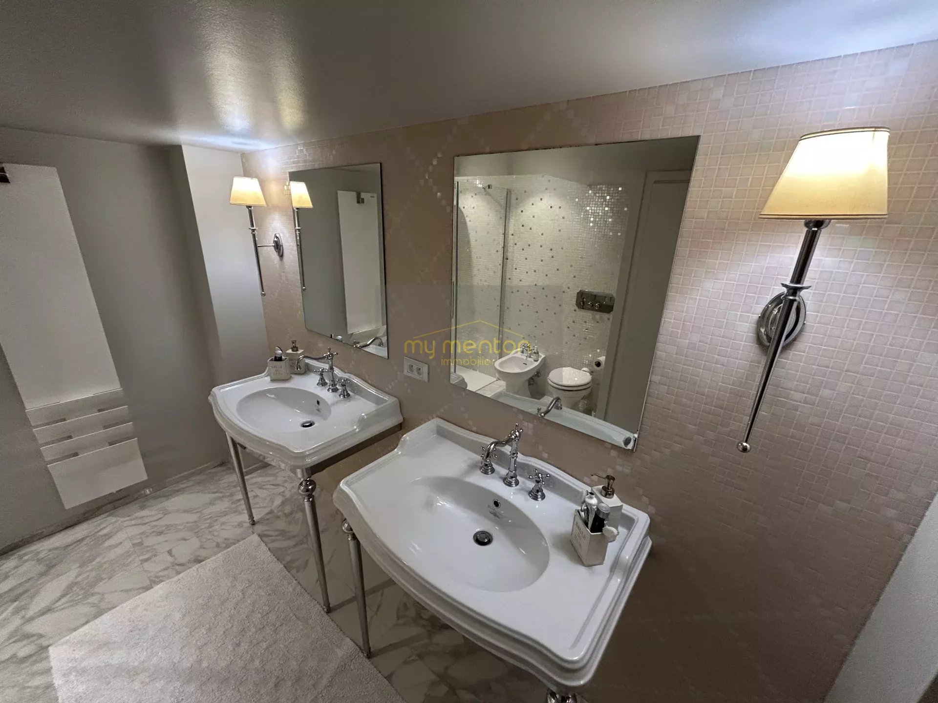 Menton Garavan – Luxueux 3 pièces avec vastes terrasses, vue mer panoramique