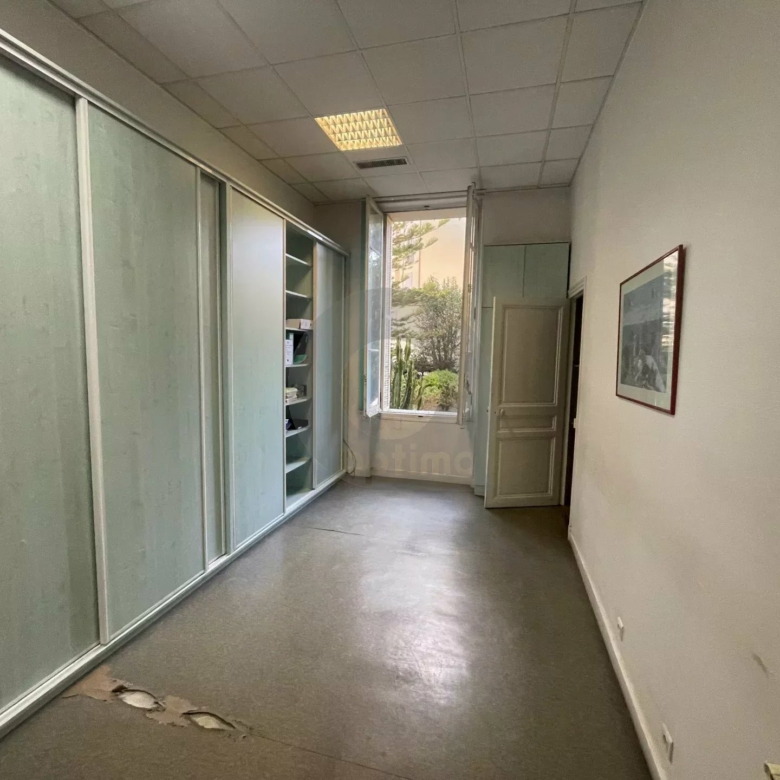 Appartement de Charme à Menton avec 8 Pièces