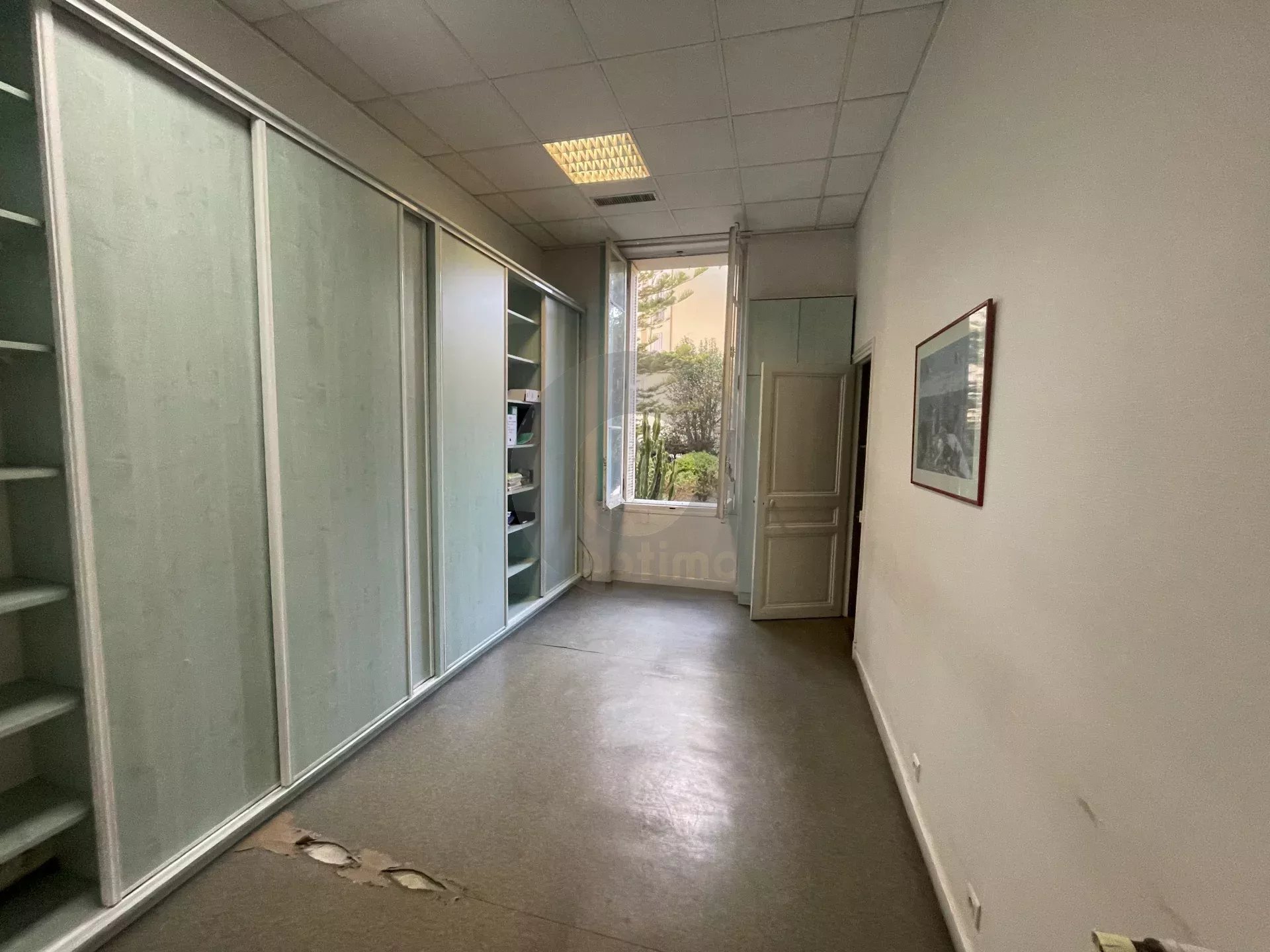 Appartement de Charme à Menton avec 8 Pièces