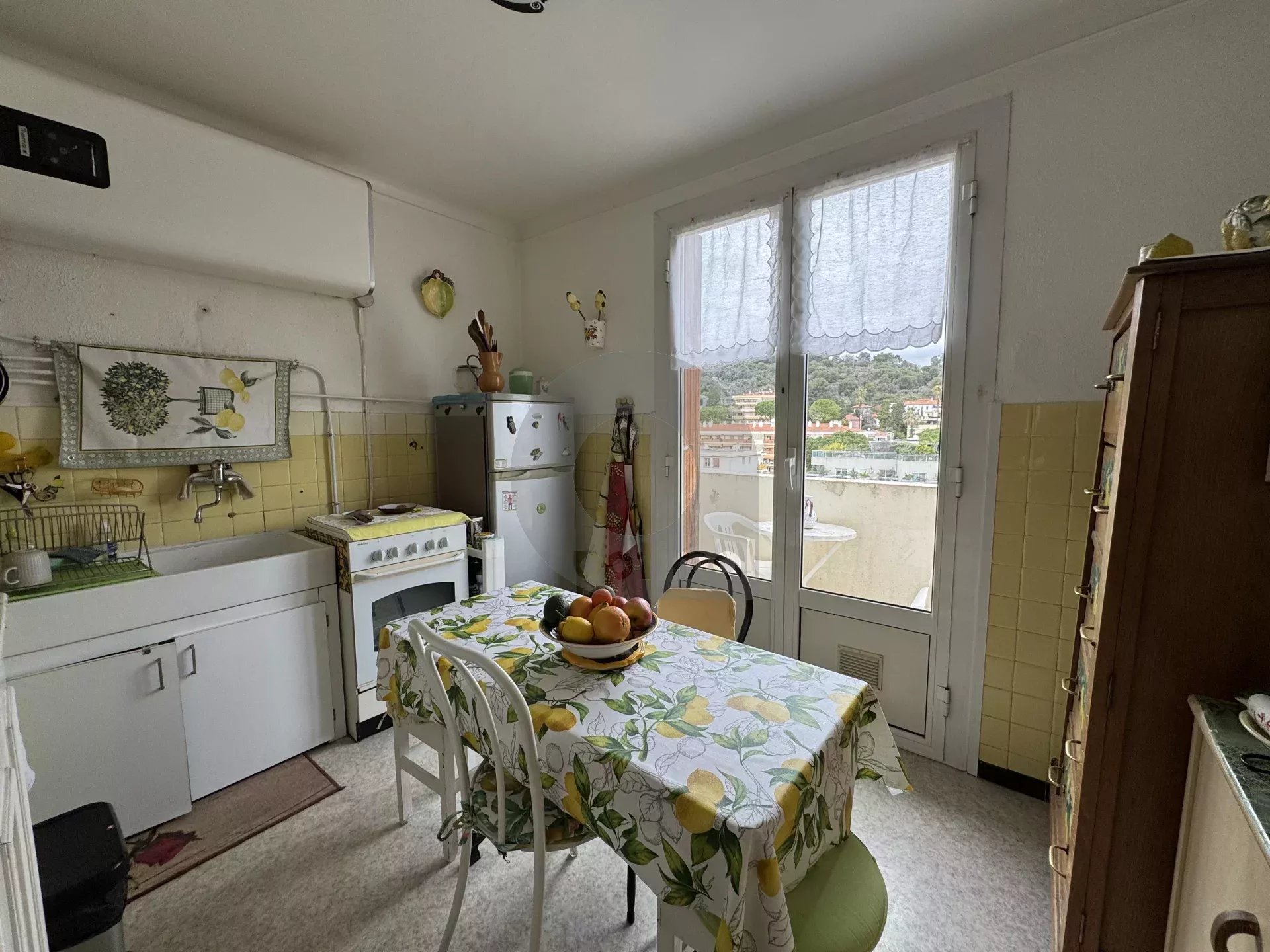 ROQUEBRUNE 3 PIÈCES DERNIER ÉTAGE 30M2 DE TERRASSE PARKING