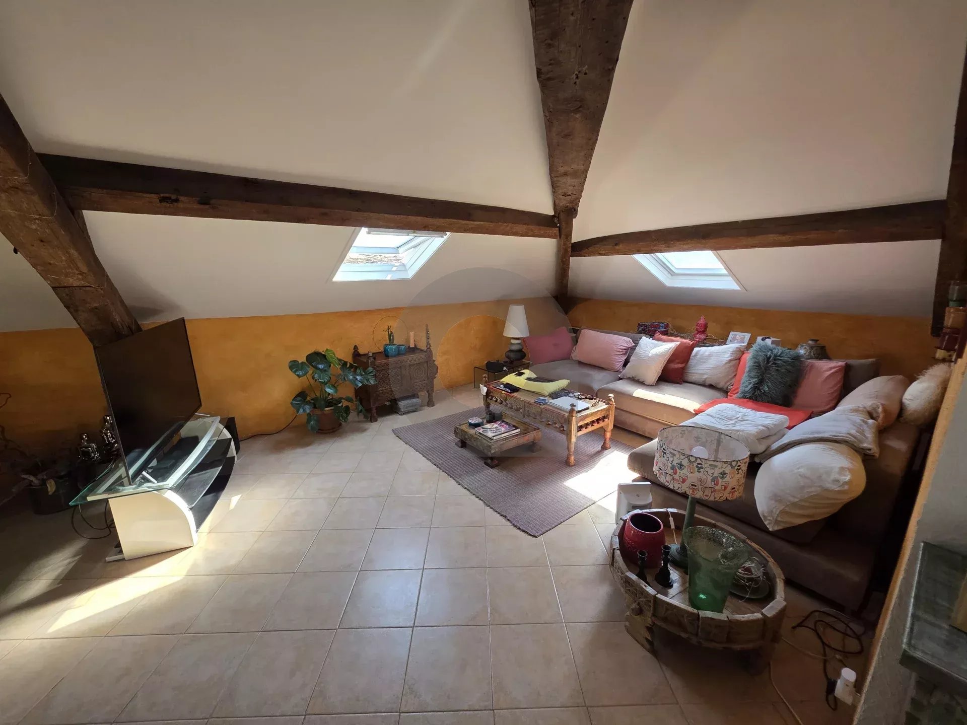 APPARTEMENT TROIS PIECES MENTON MAIRIE DERNIER ETAGE