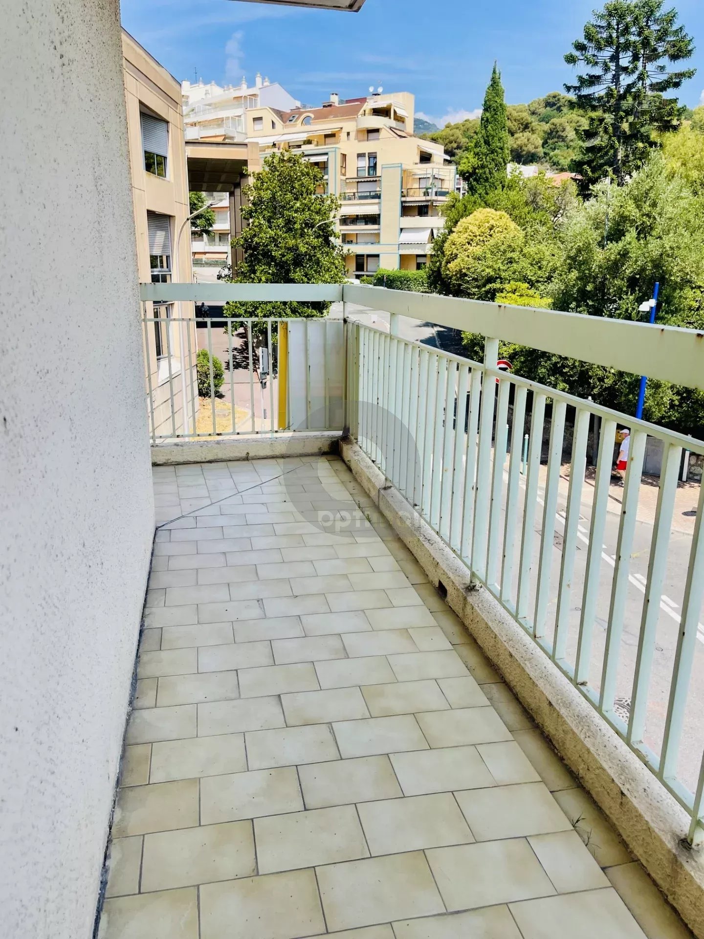 2 Pièces PLEIN CENTRE DE CARNOLES, à 2 pas de la mer