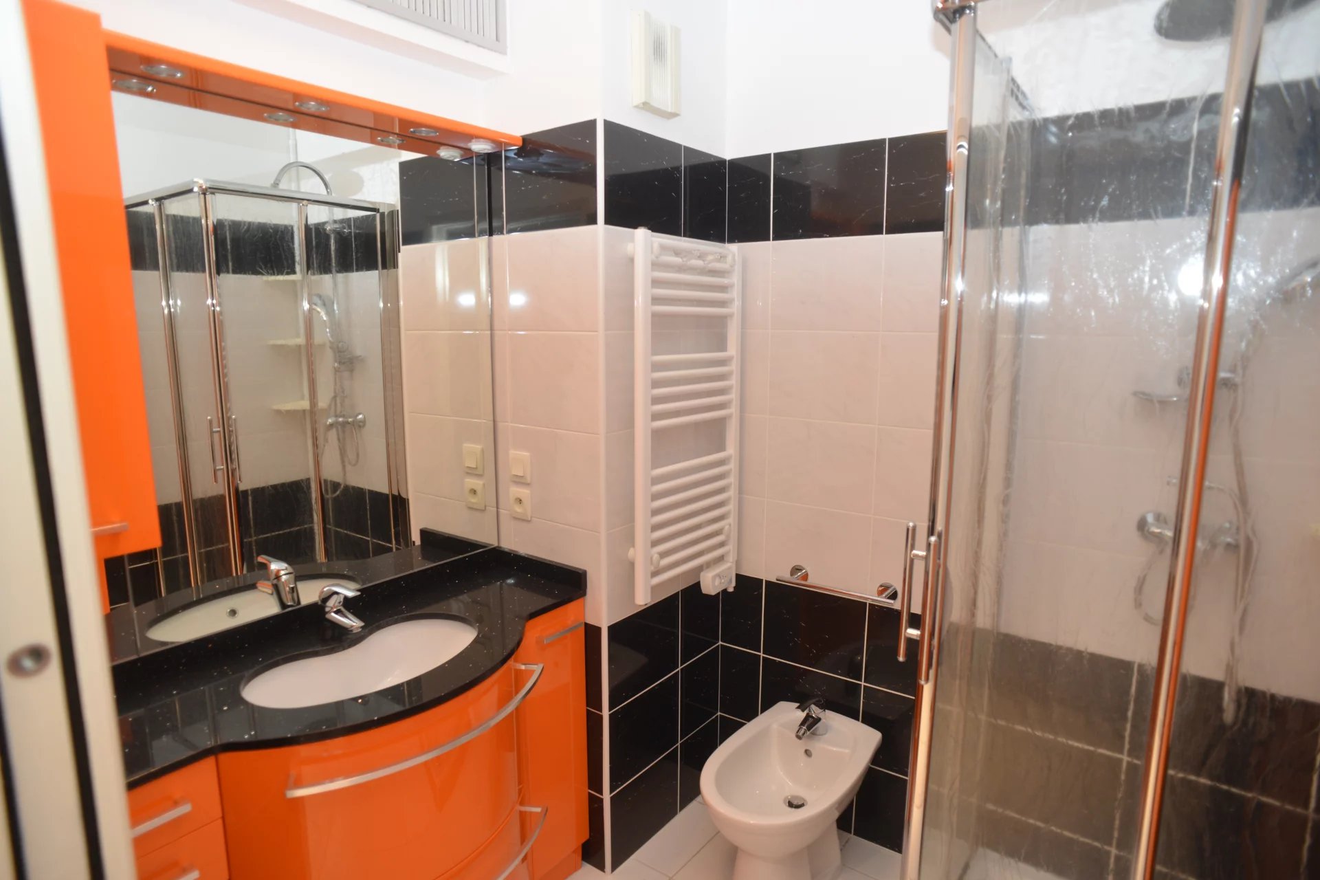 APPARTEMENT TROIS PIECES CARNOLES – ROQUEBRUNE CAP MARTIN