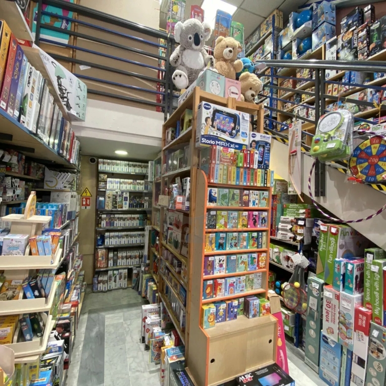 A VENDRE MENTON CARRE D’OR – FONDS DE COMMERCE JOUETS