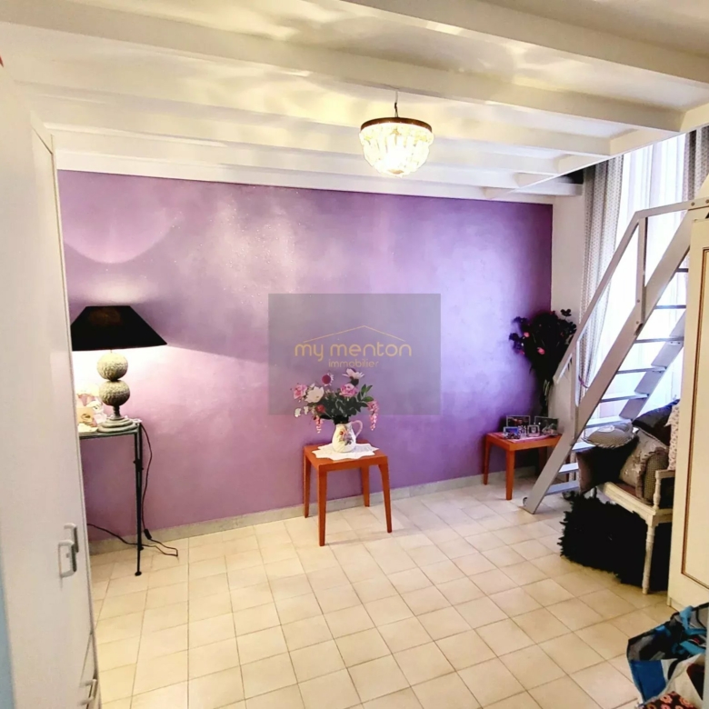 MENTON CENTRE ;  Appartement Bourgeois Front de mer