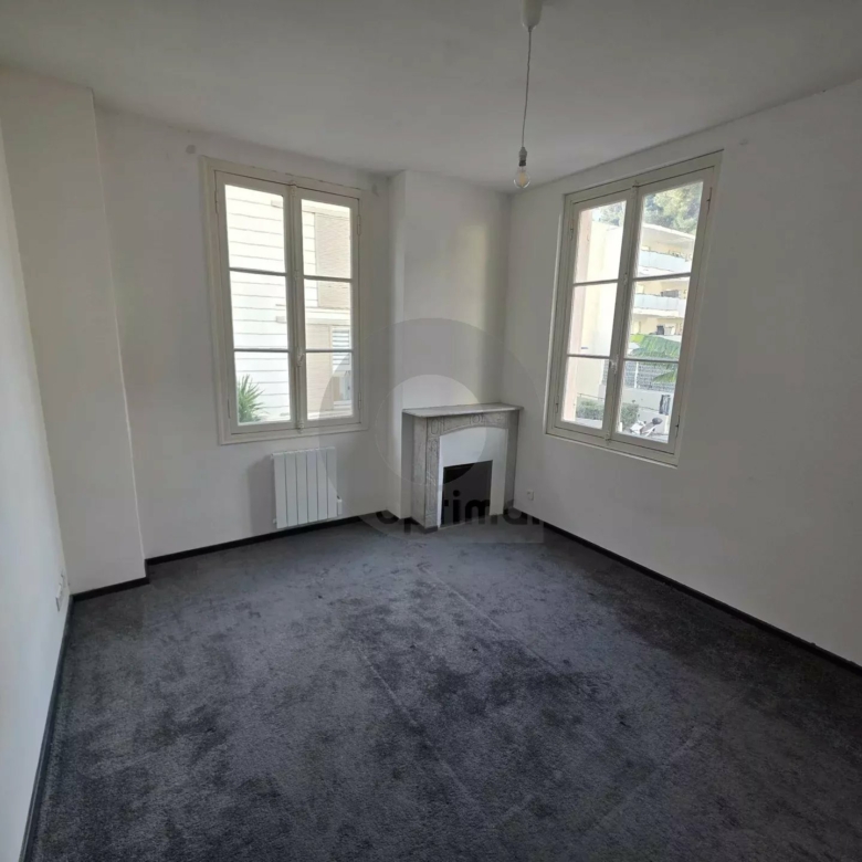 APPARTEMENT TROIS PIECES MENTON BORRIGO