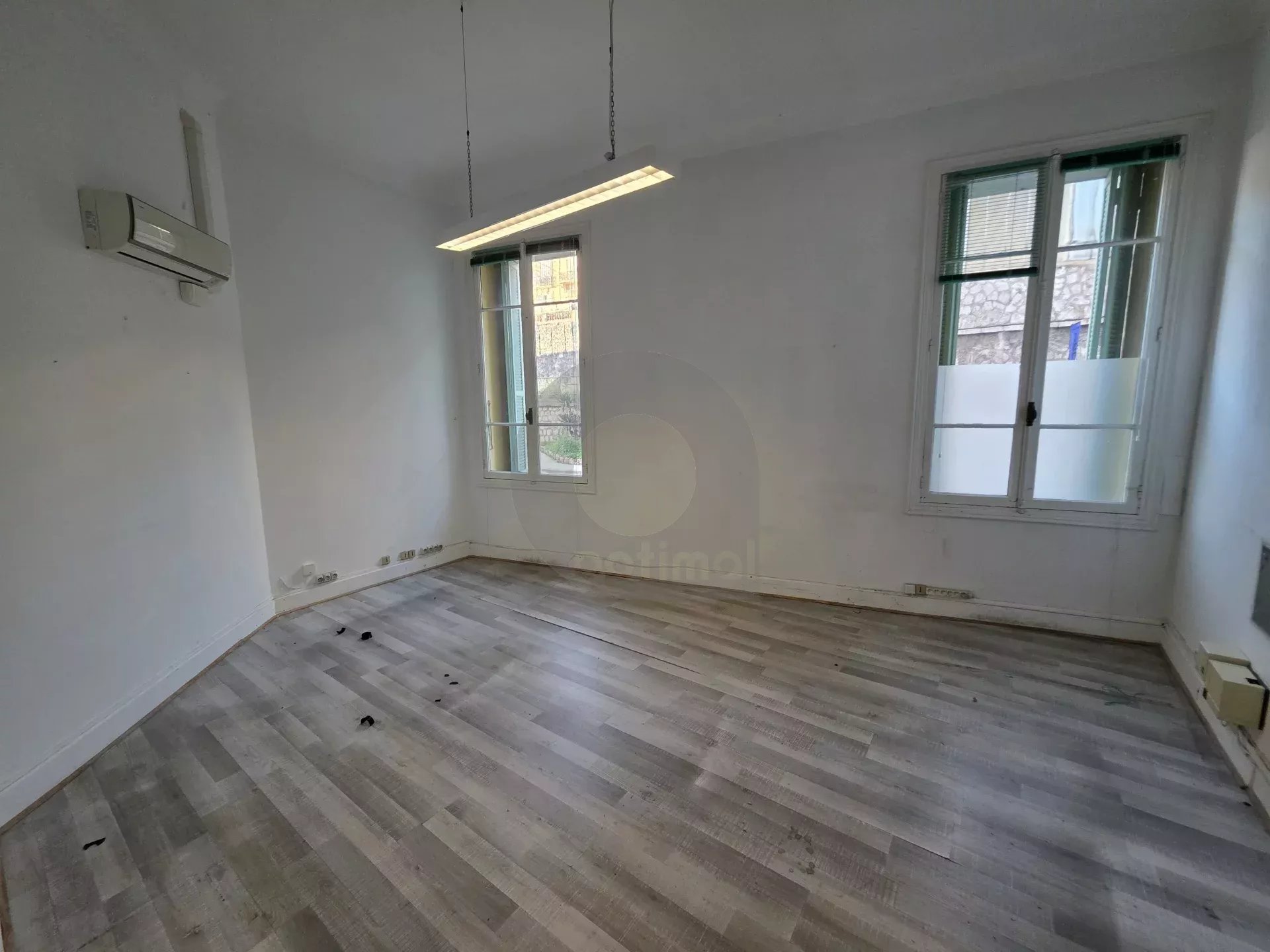 APPARTEMENT PROFESSION LIBERALE MENTON CENTRE VILLE