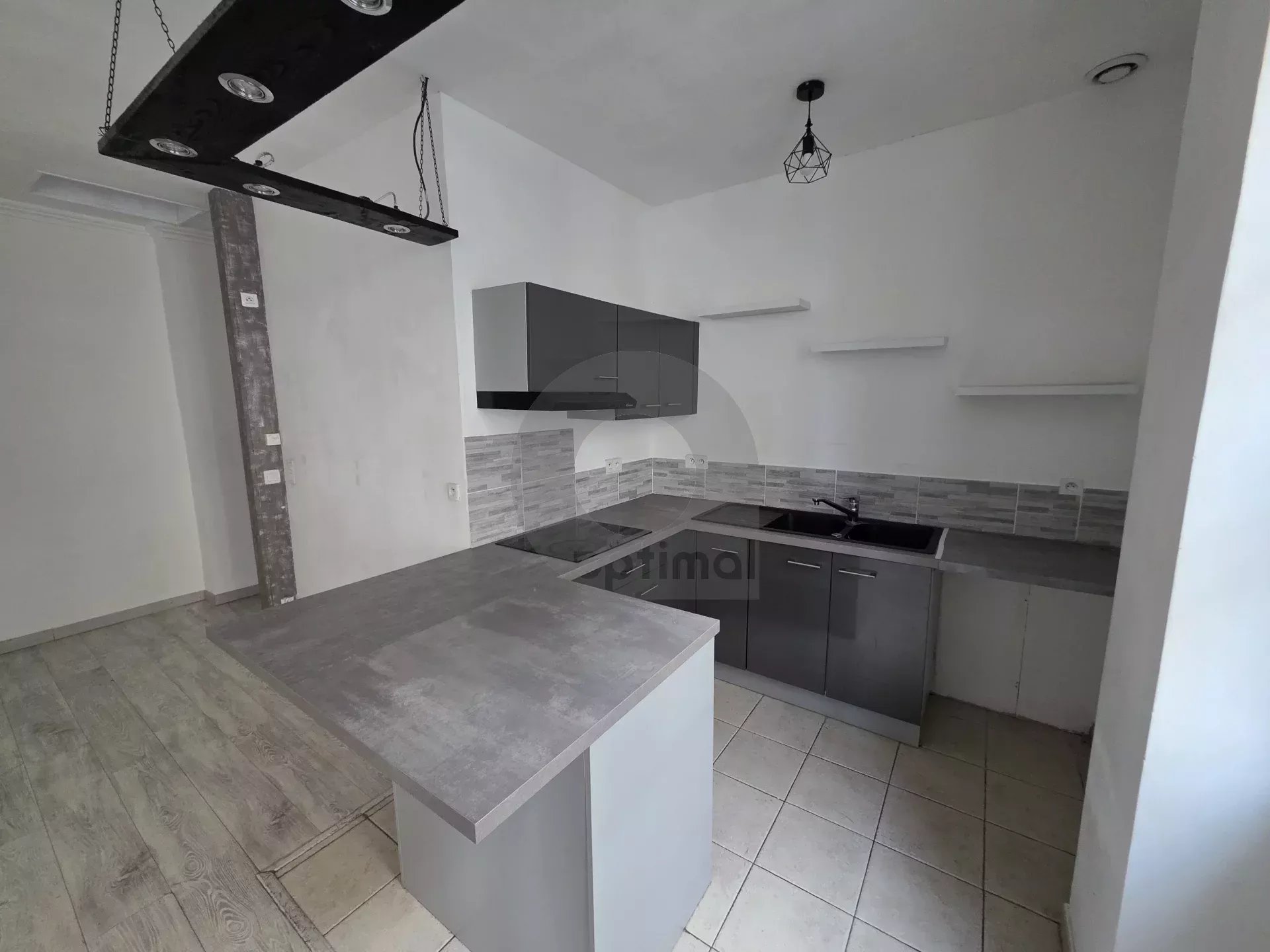 APPARTEMENT TROIS PIECES MENTON BORRIGO