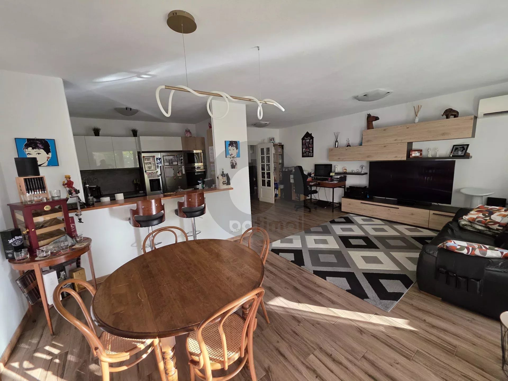 BEAU QUATRE PIECES TERRASSE DOUBLE GARAGE MENTON GARAVAN