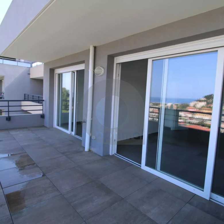 A LOUER : RCM – 2P TERRASSE VUE MER PARKING