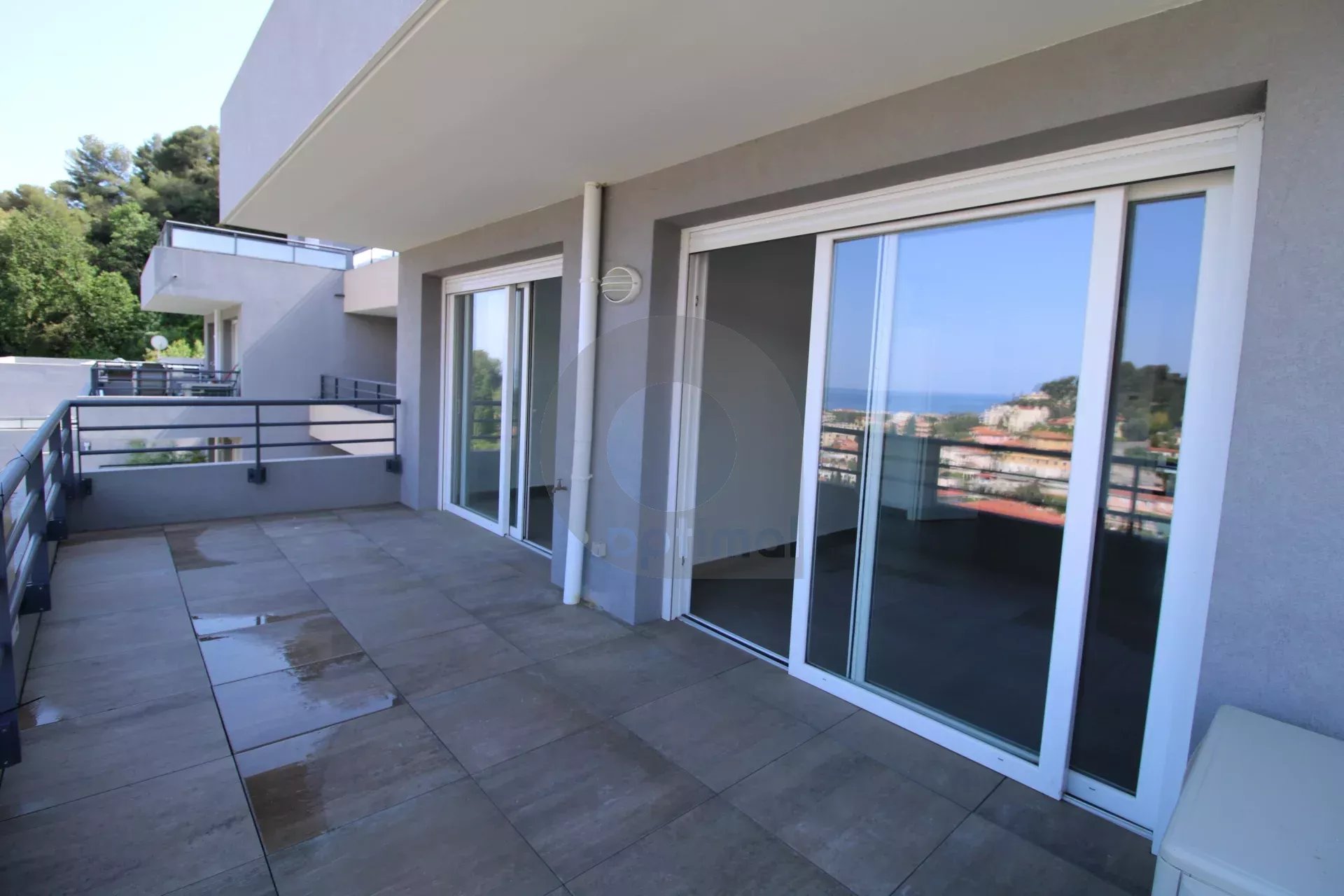 A LOUER : RCM – 2P TERRASSE VUE MER PARKING