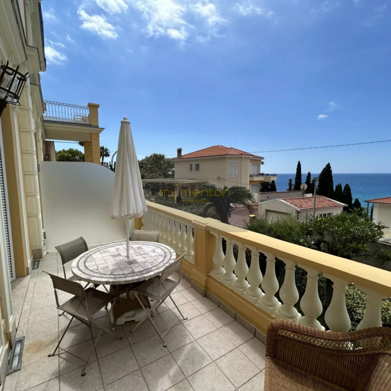 Menton Garavan – Luxueux 3 pièces avec vastes terrasses, vue mer panoramique