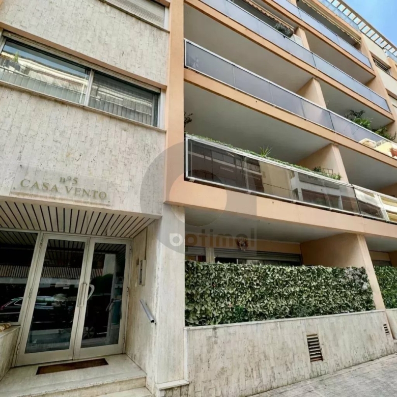 Studio Menton centre proche mer