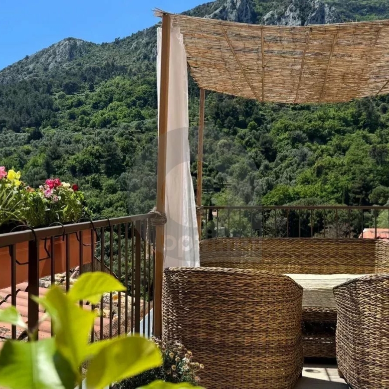 MAISON DE VILLAGE 90M2 4P TERRASSE GORBIO