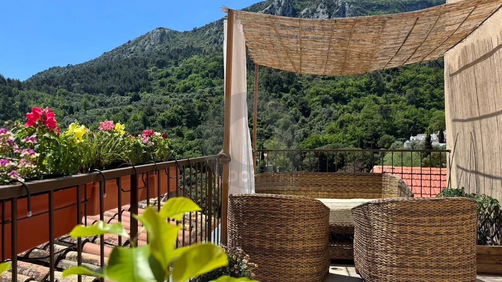 MAISON DE VILLAGE 90M2 4P TERRASSE GORBIO