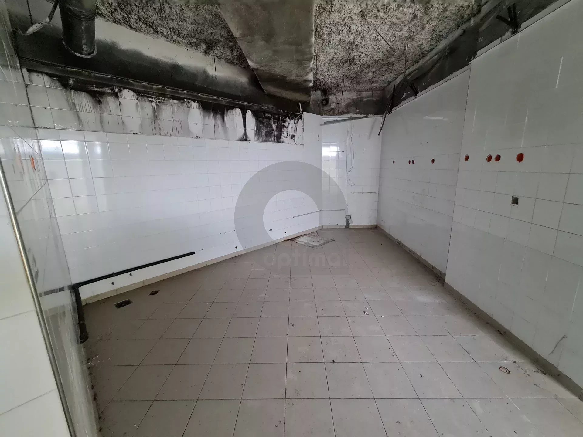 A LOUER : Local commercial 75 m² – Bord de mer de Menton
