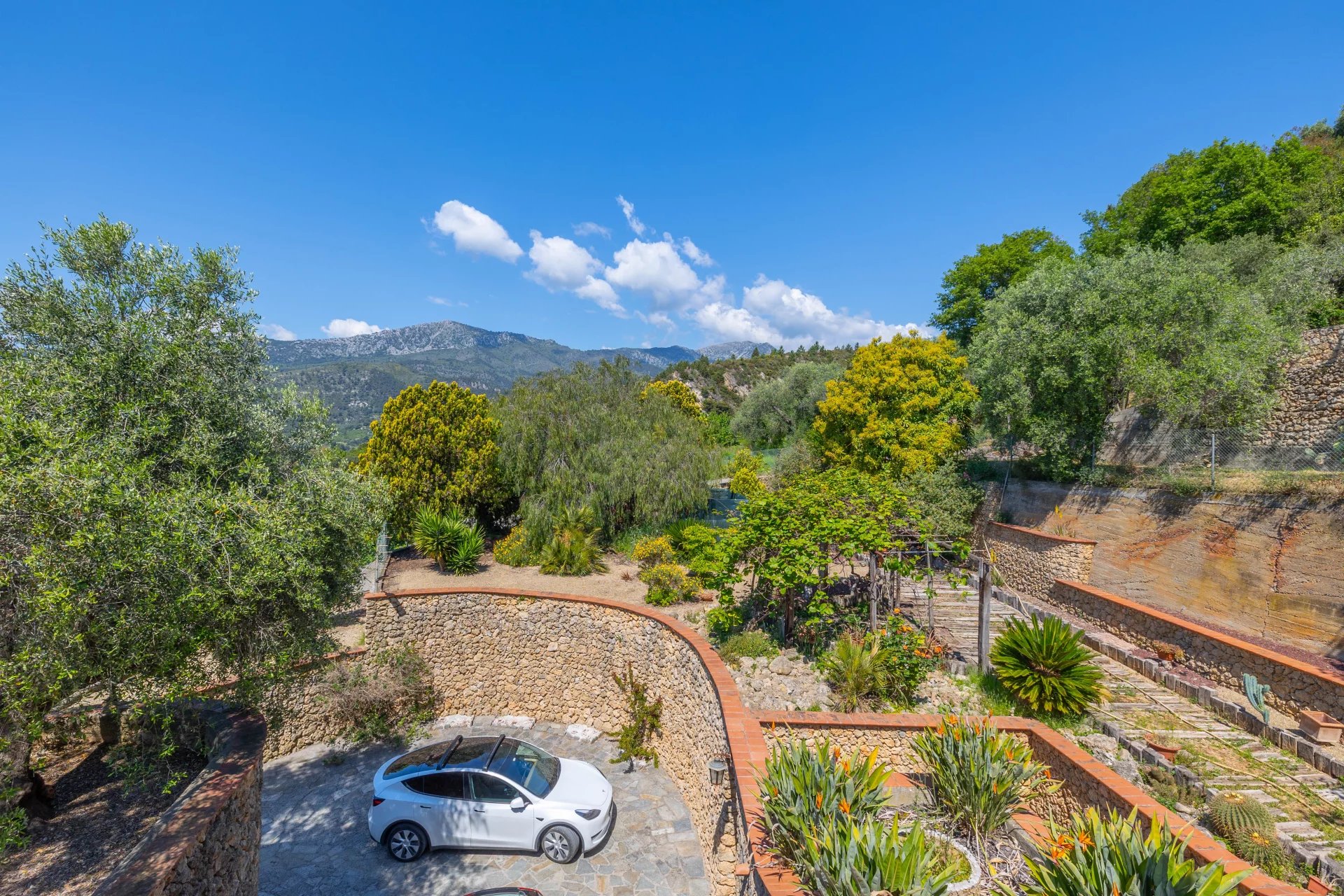 Charmante villa à San Lorenzo avec vue panoramique sur la mer et les montagnes