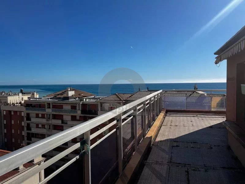 RARE – DERNIER ETAGE