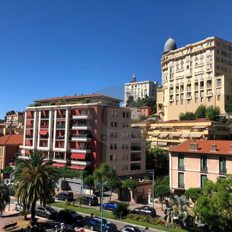 Appartement lumineux avec terrasse à Menton