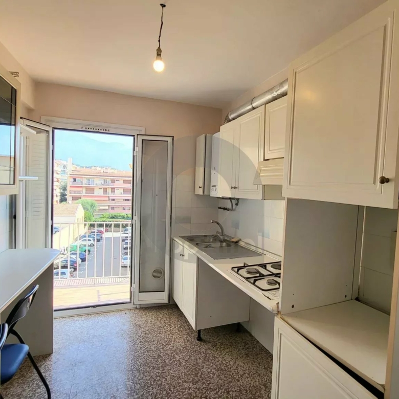 Roquebrune Cap Martin – Appartement trois pièces