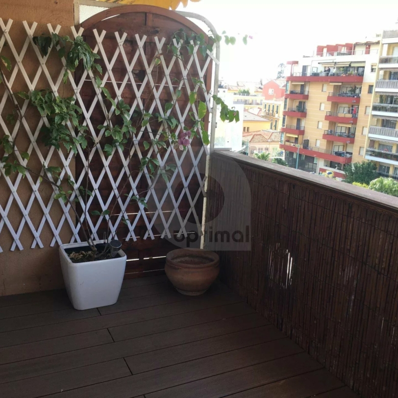 MENTON 3 PIÈCES TERRASSE VUE DÉGAGÉE PROCHE CENTRE