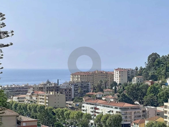 Menton 3P dernier étage, balocns, vue mer