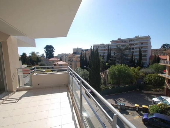 MENTON OUEST PROCHE ROQUEBRUNE CARNOLES