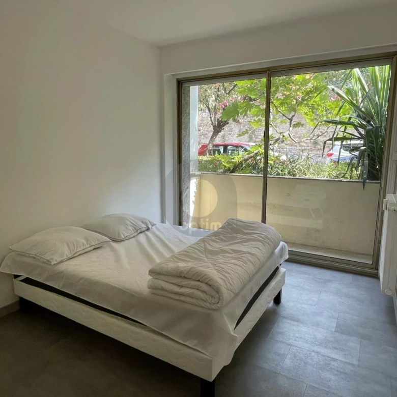 A LOUER : 2P MEUBLE – MENTON CENTRE SECTEUR GARES