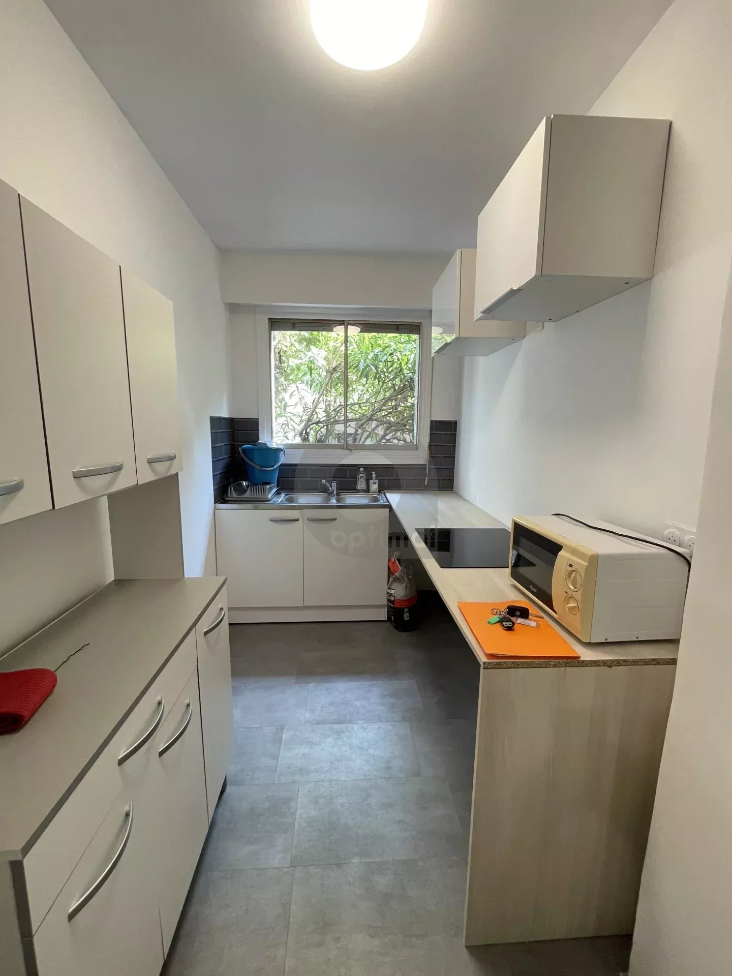 A LOUER : 2P MEUBLE – MENTON CENTRE SECTEUR GARES