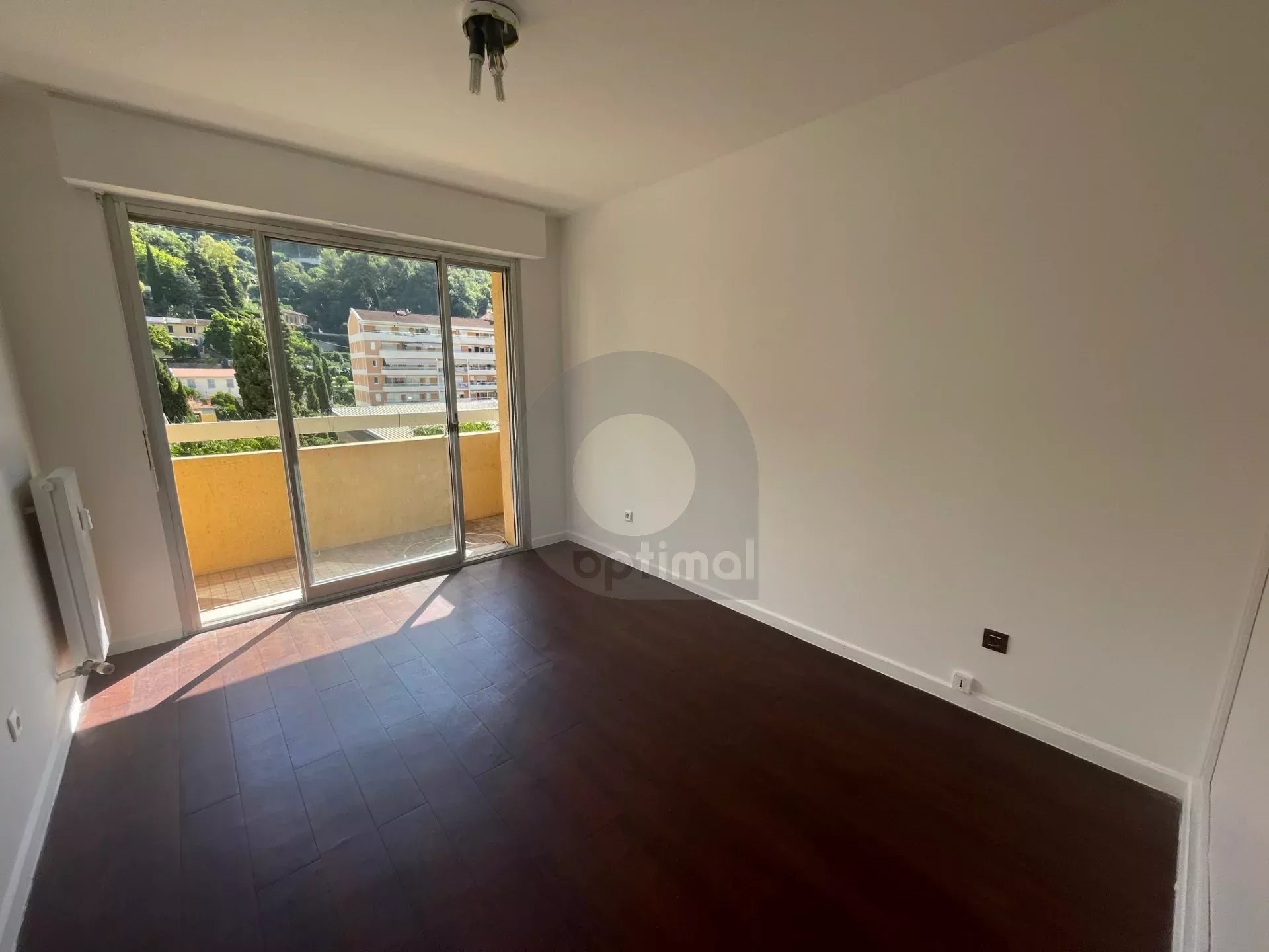 A LOUER APPARTEMENT DE DEUX PIECES – TERRASSE