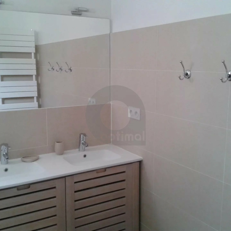 GRAND 2 PIECES QUARTIER TERRES CHAUDES