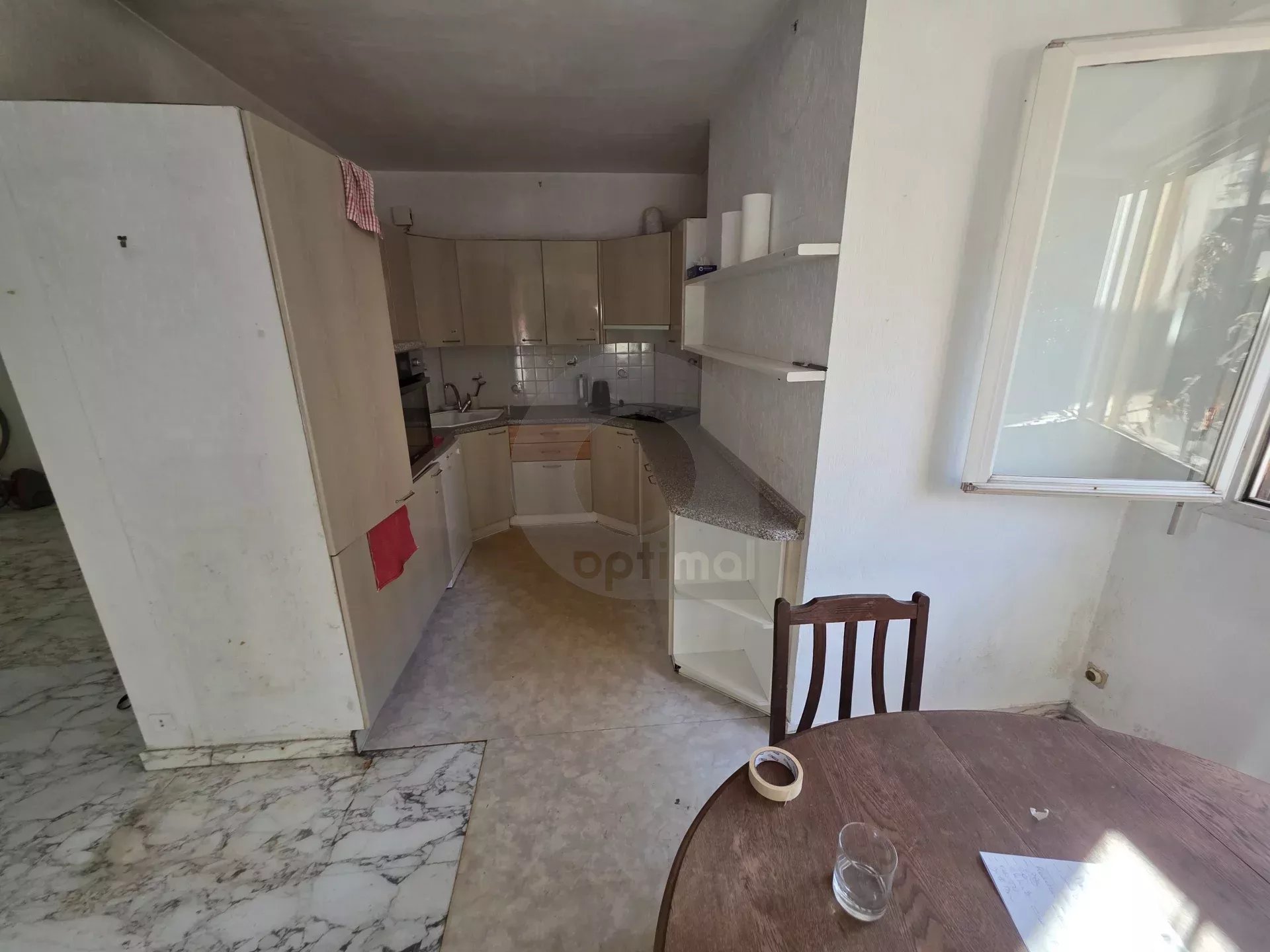 GRAND STUDIO AVEC GRANDE RESERVE GRANDE CAVE PARKING ROQUEBRUNE CAP MARTIN