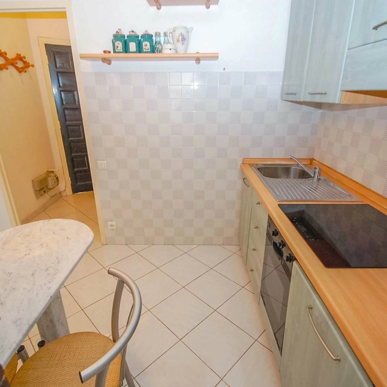 Studio avec aperçu mer et parking – Idéal investissement