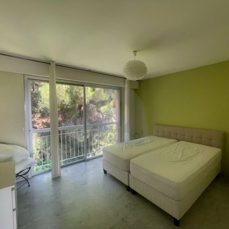 GRAND 2 PIECES QUARTIER TERRES CHAUDES