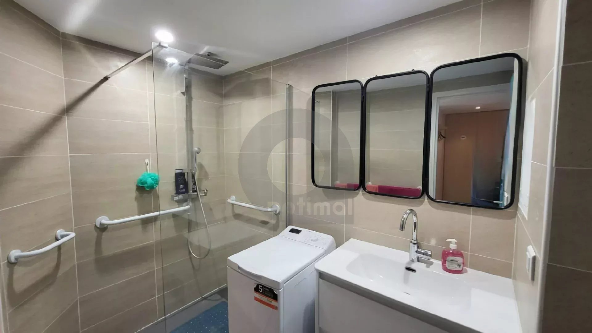 Menton Casino – appartement avec terrasse – vue jardin