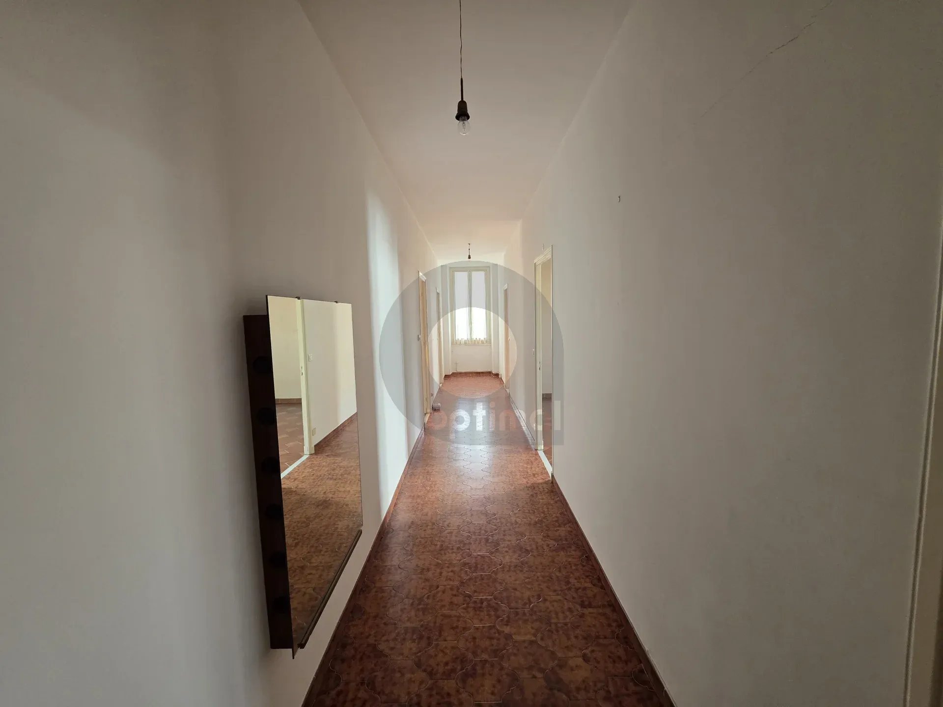 GRAND APPARTEMENT TROIS PIECES MENTON GARE ROUTIERE