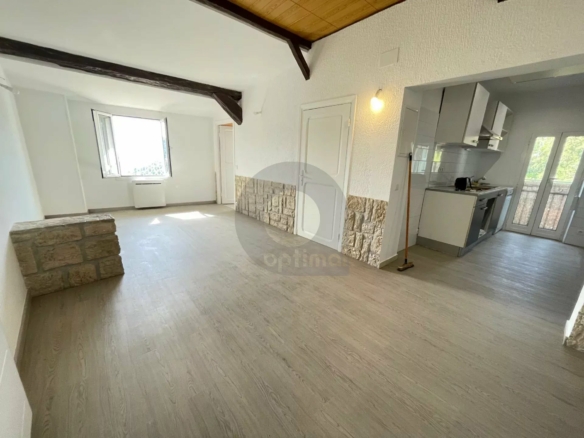 A LOUER APPT SECTEUR CABROLLES – SAINTE AGNES