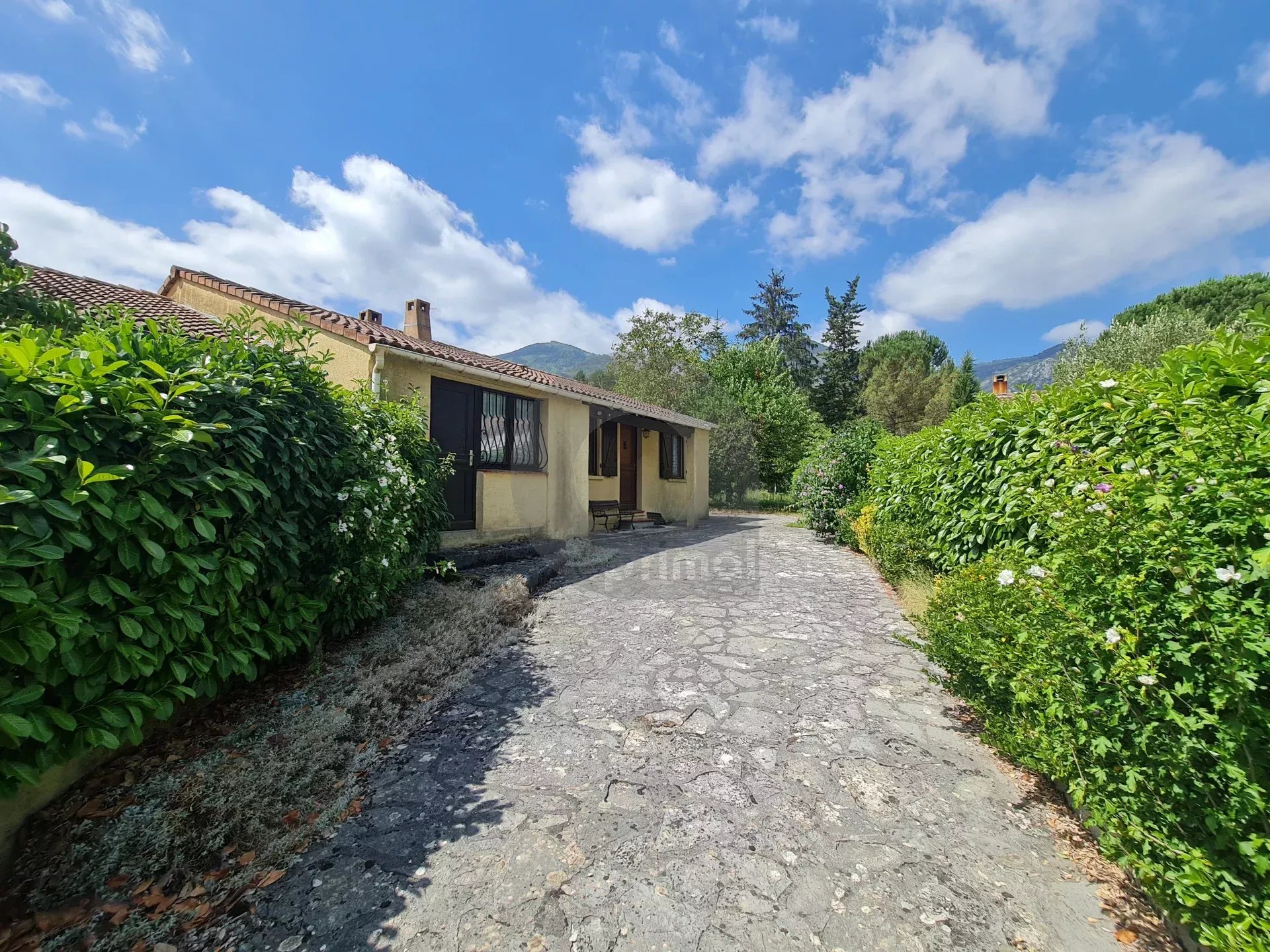 31f86432576e518e87d38a16f79c9b0f_6683eab529_1920-original-175553-0.jpg MAISON JUMELEE SOSPEL JARDIN