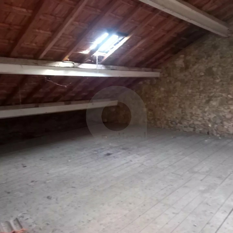 Loft brut à aménager, avec terrasse et jardin –  Hauteurs Breil sur Roya