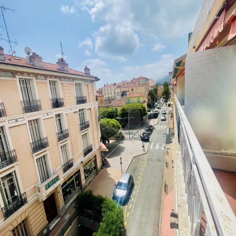 EXCLUSIVITE plein centre ville de Menton, SUPERBE 2 pièces
