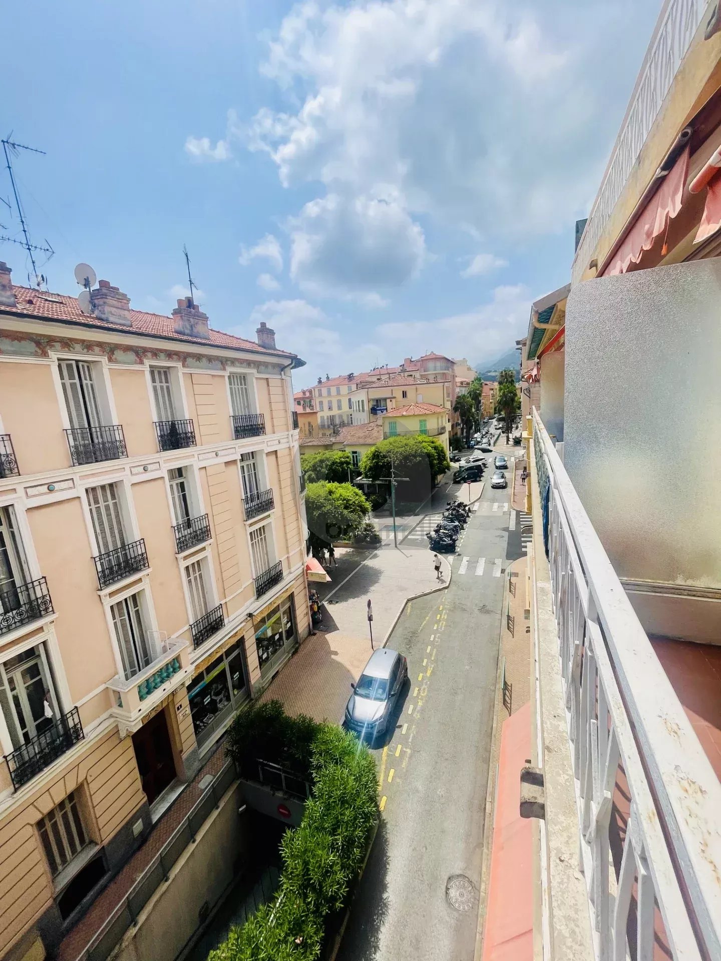 EXCLUSIVITE plein centre ville de Menton, SUPERBE 2 pièces