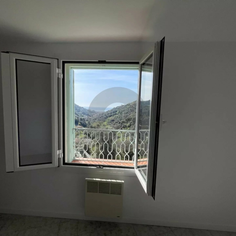A LOUER APPT SECTEUR CABROLLES – SAINTE AGNES