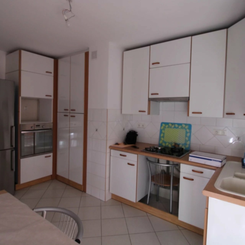 PLEIN CENTRE DE MENTON : GRAND 2P – TERRASSE – PARKING – CAVE