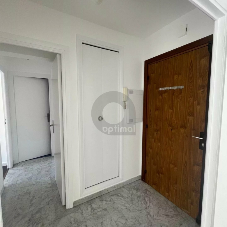 A LOUER APPARTEMENT DE DEUX PIECES – TERRASSE