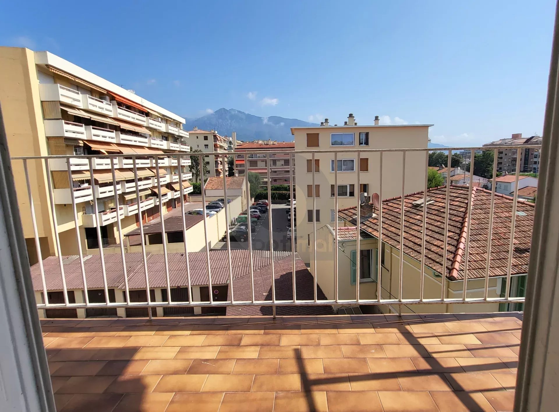 Roquebrune Cap Martin – Appartement trois pièces