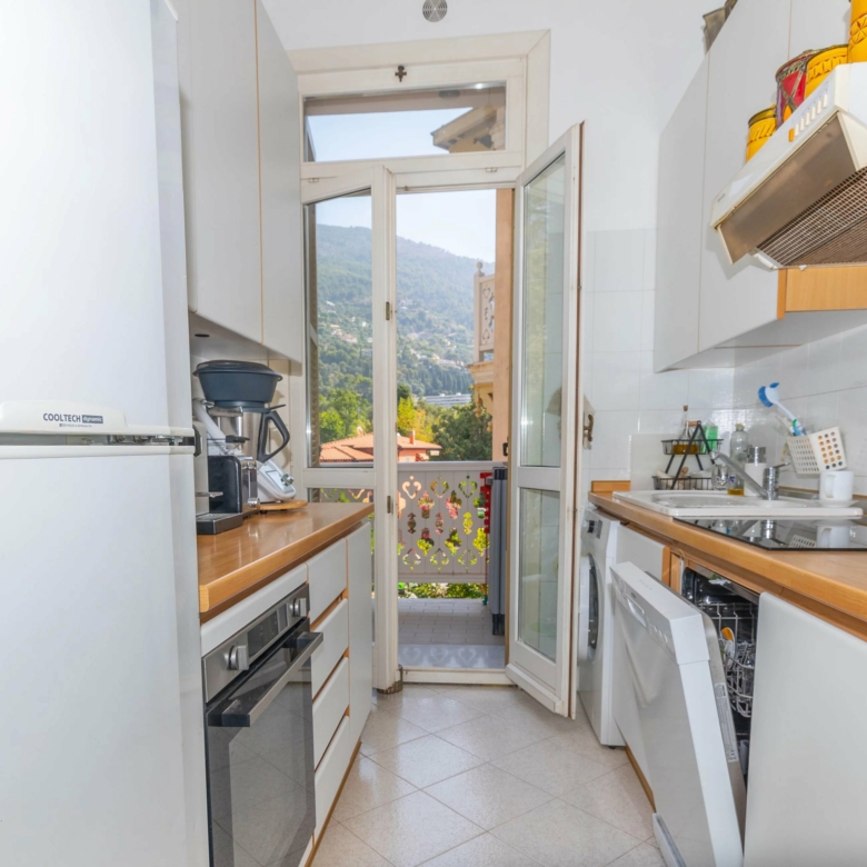 Menton Garavan – Beau 2P avec terrasse et garage