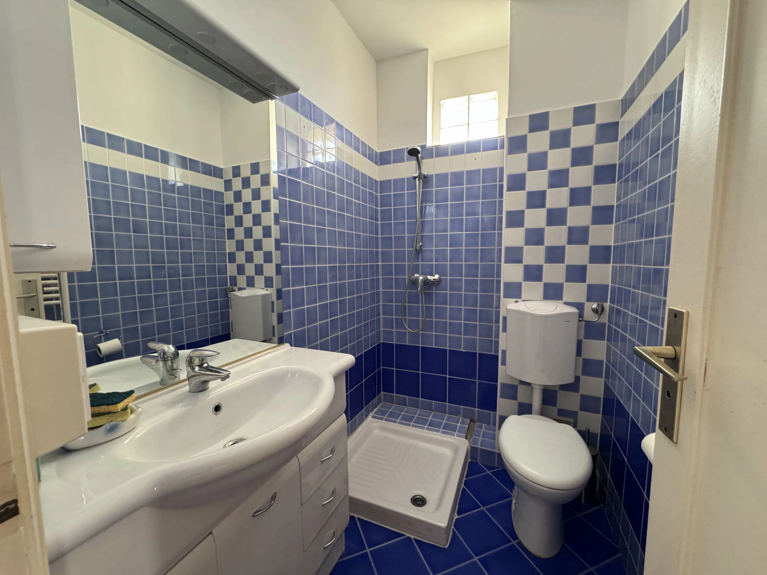 Location meublé – Grand appartement 4 pièces avec vue mer à Solenzara